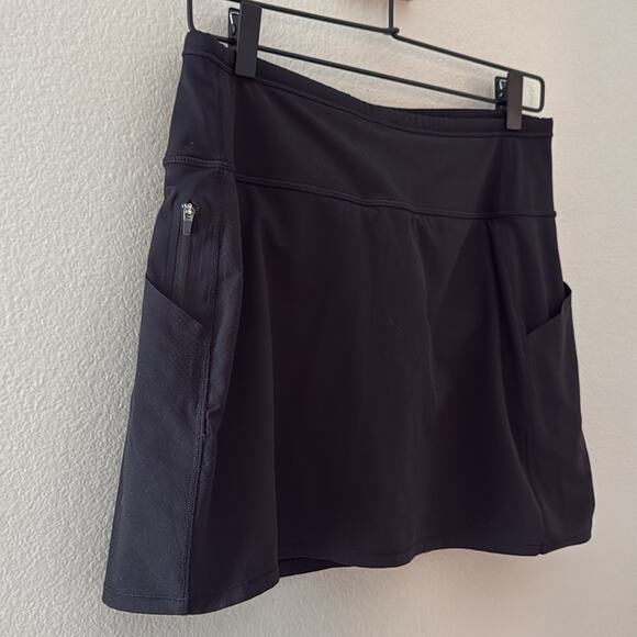 Athleta Black Action Skort in Dobby Black 14.5” Womens Size Small - Picture 2 of 8